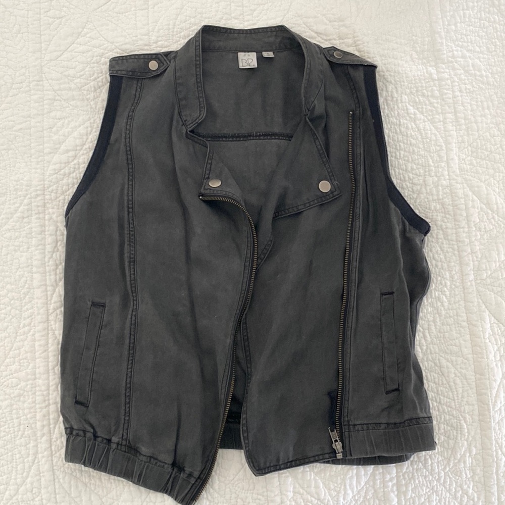 BP vest